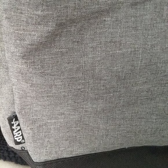 AARP CHARCOAL GRAY AND BLACK TRAVEL TOTE BAG WITH ZIPPERED CLOSURE - Picture 5 of 5